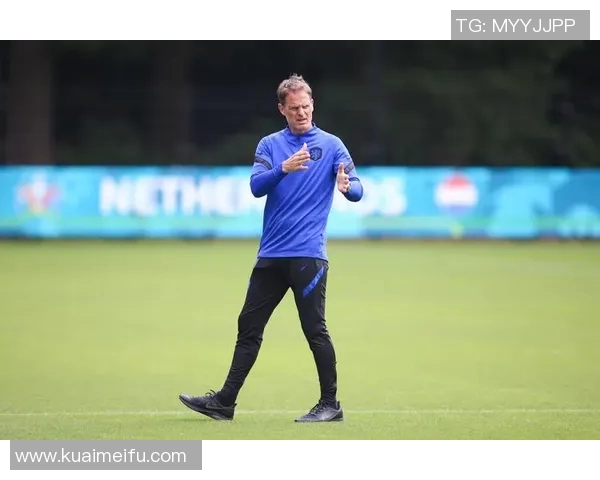 穆伦荷兰足球明星的辉煌历程与成就回顾