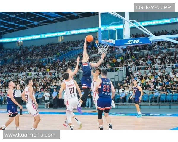 深圳篮球队在精英赛中的灵活性表现分析与战术探讨